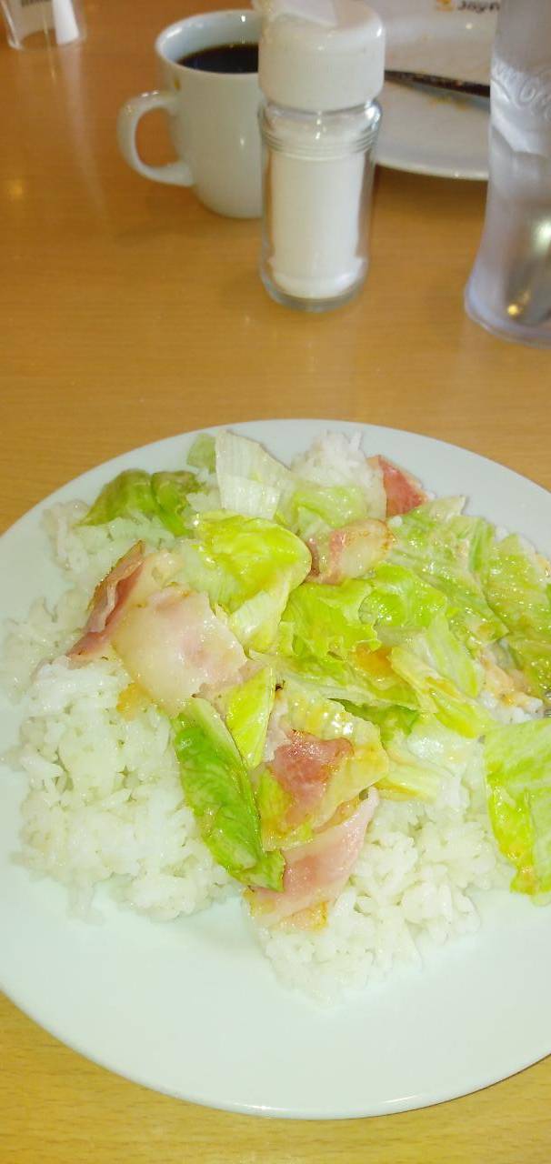 昨夜の雨が🌂