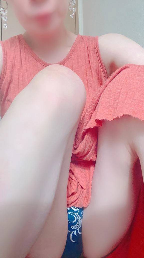 ふぅ【美乳宣言！最強悩殺ボディ】