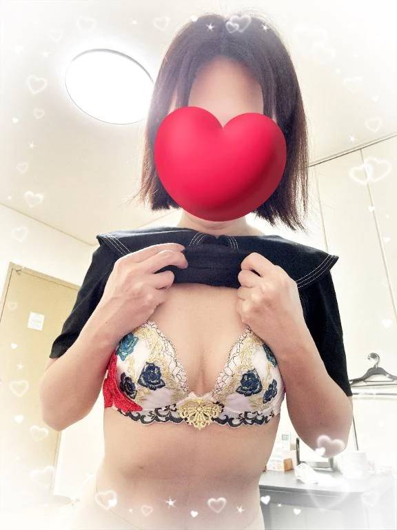 ルイ【セクシーな天然サキュバス】