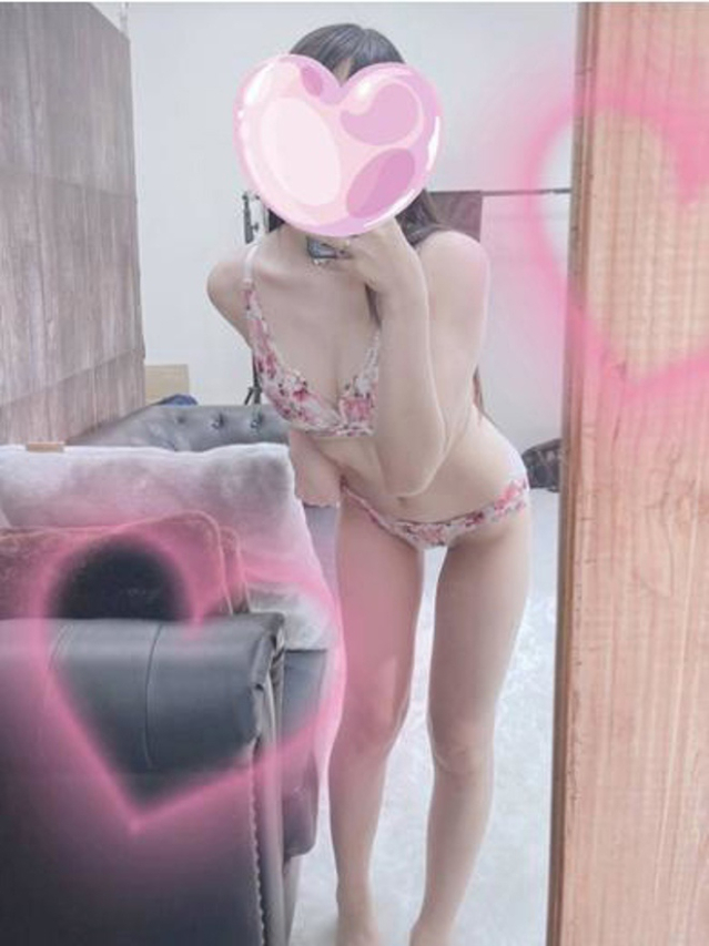すもも【ルックス完全にアイドル】