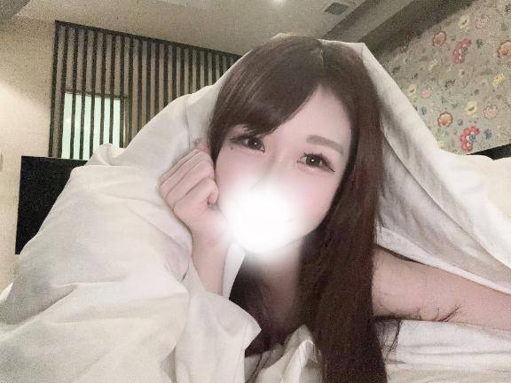 ?清楚系×ロリ体型抱けちゃいます?