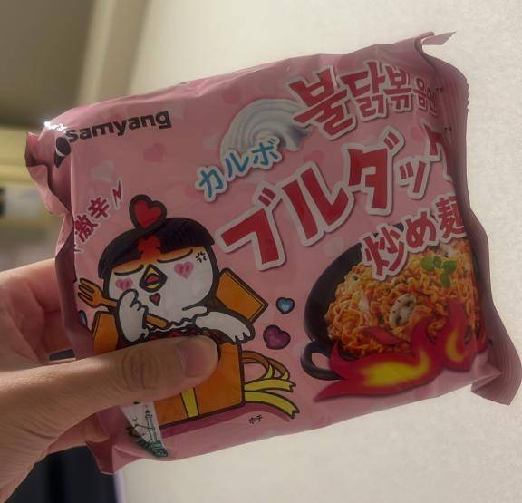 辛いカップ麺にドハマり中🔥