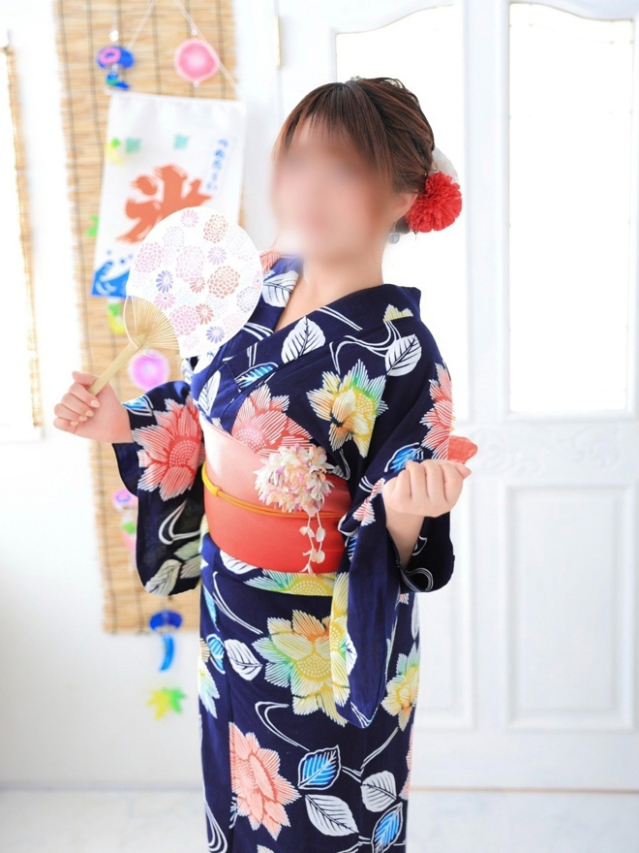 ゆりあ