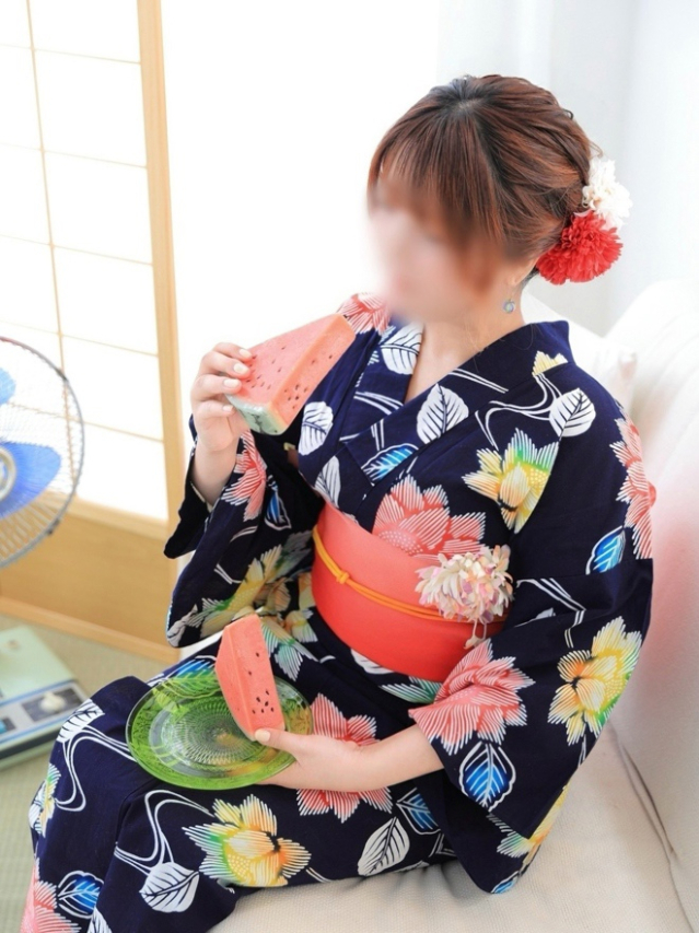 ゆりあ