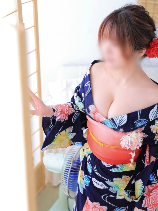 ゆりあ