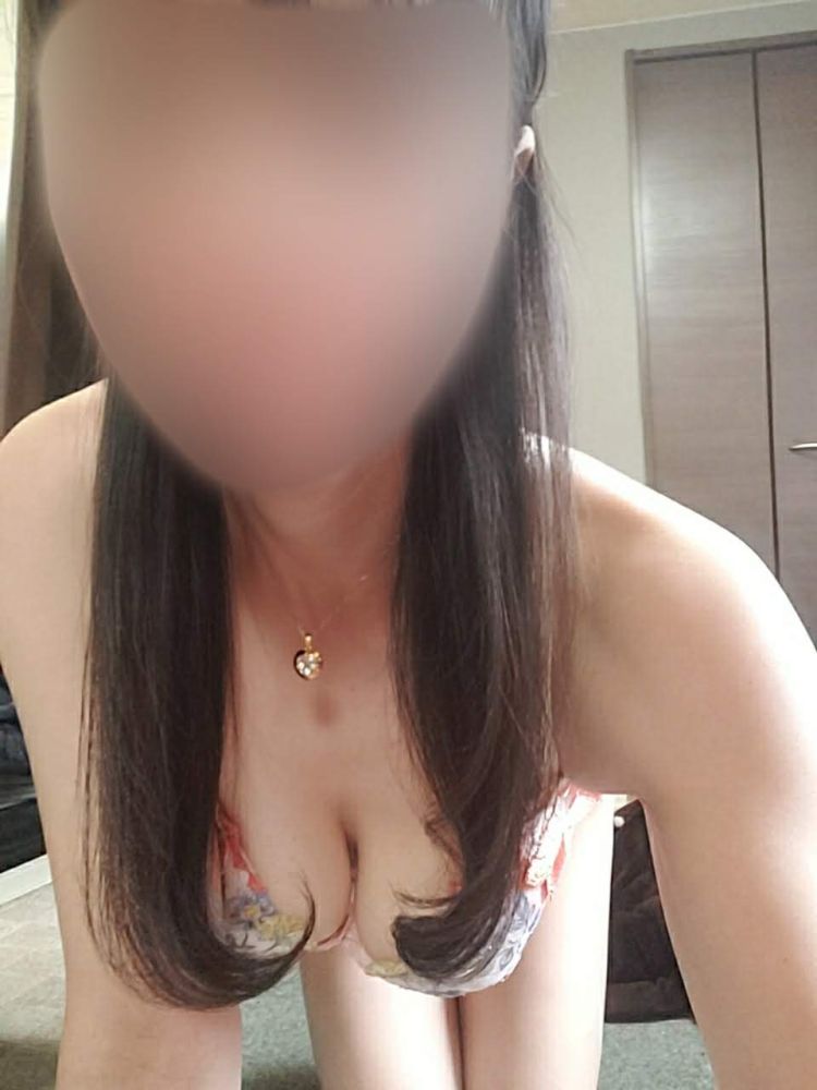 くう【淫ら過ぎる変態痴女】（Cherie）