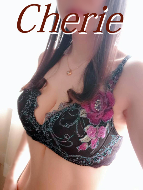 くれあ【綺麗です!!色白もち肌のナイスバディ】（Cherie）