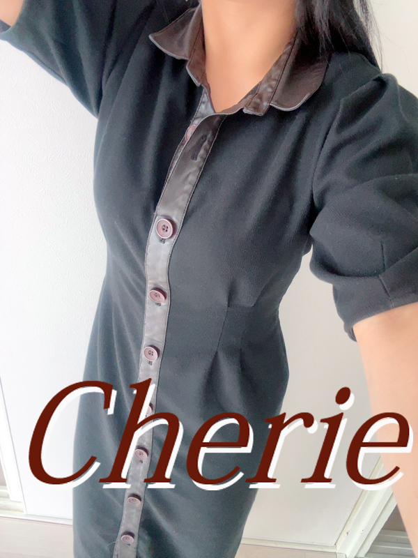 体験いおり【小柄で愛くるしい美人】（Cherie）