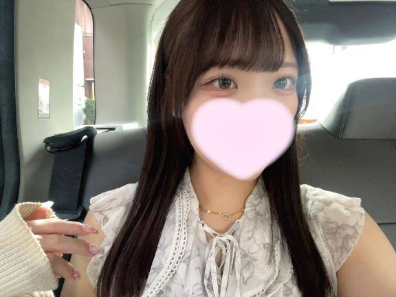 清楚系だけど…
