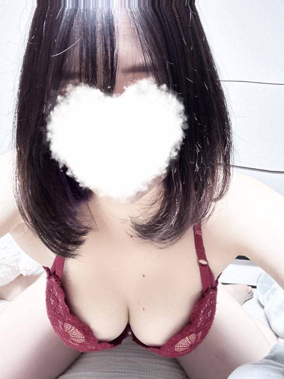今日は…赤色🫣//