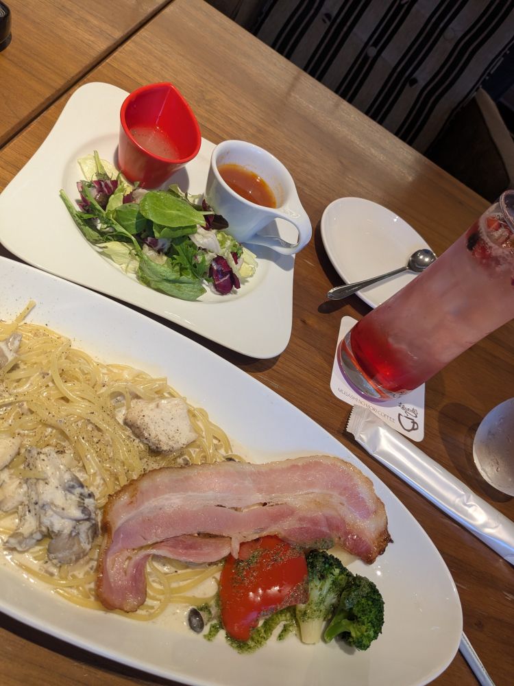 皆様お疲れ様です♡雨が上がりましたね