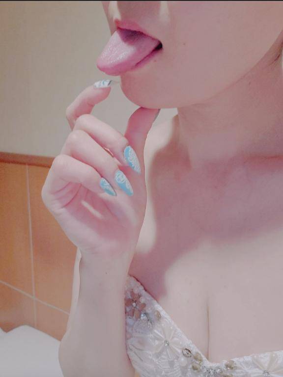 (^_-)