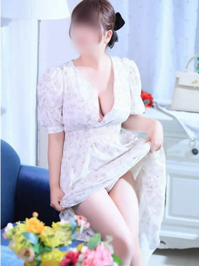 筒井 ひな（club eyes）