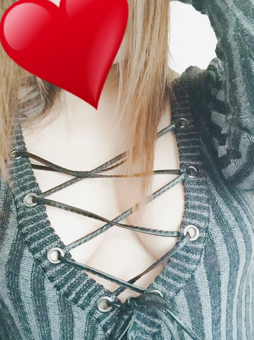 ( *ˊᗜˋ)ﾉこんにちゎꕤ*.ﾟ