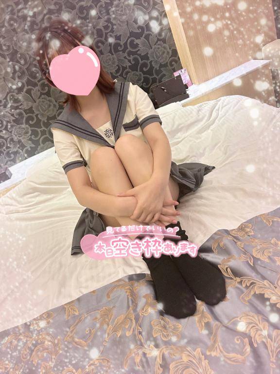 瞬殺キツキツマ◯コ