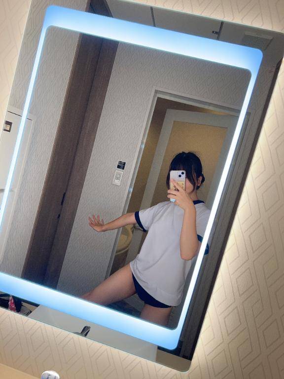 このコスプレ似合ってる？