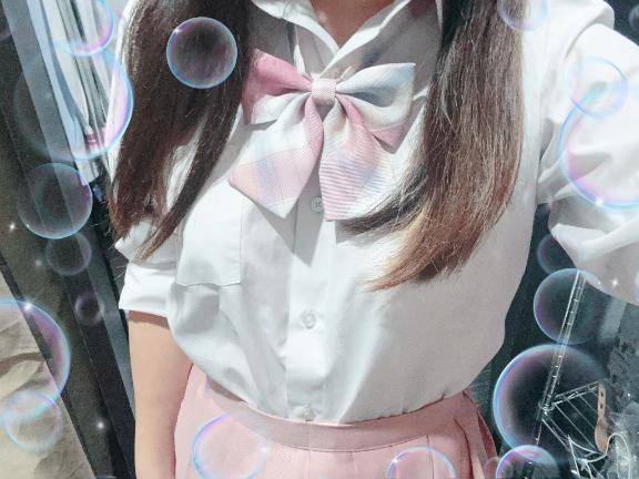 まだ制服が似合っちゃう?