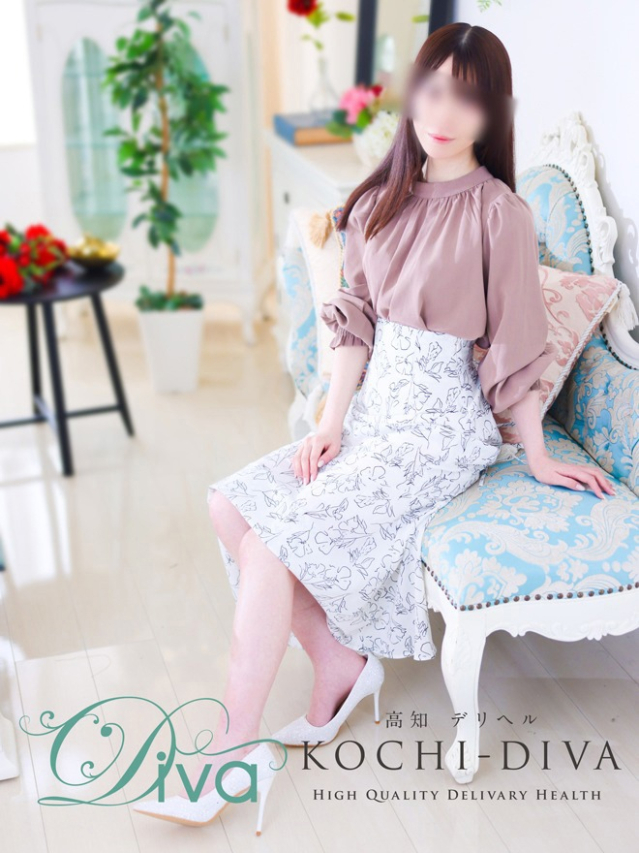 新人 すずね（高知デリヘル－DIVA　学生から人妻迄在籍）