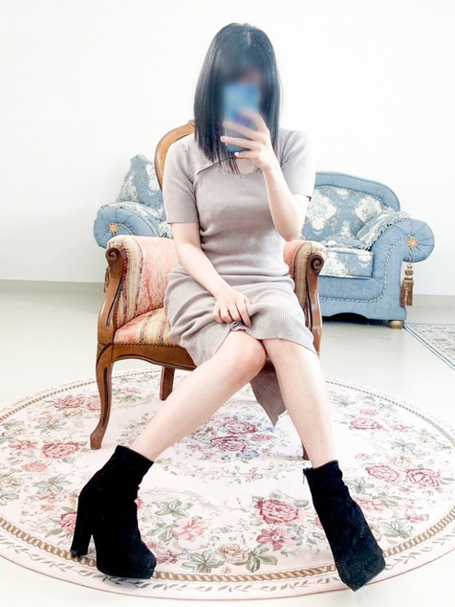 新人 ひかる(高知デリヘル-DIVA 学生から人妻迄在籍)