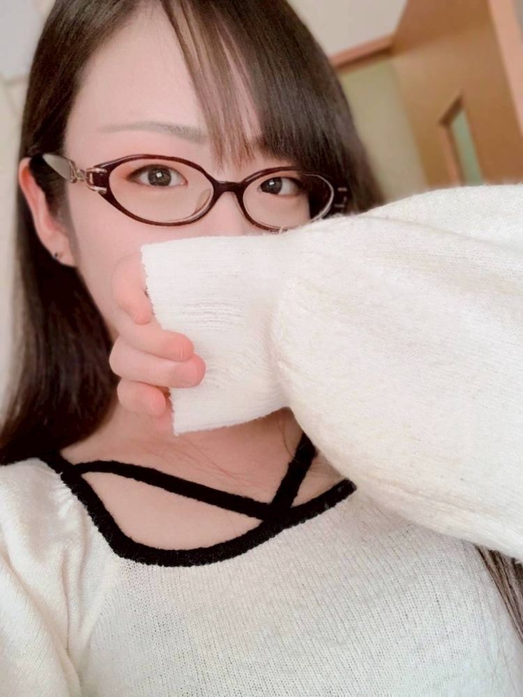 今度メガネかけてしよ♪