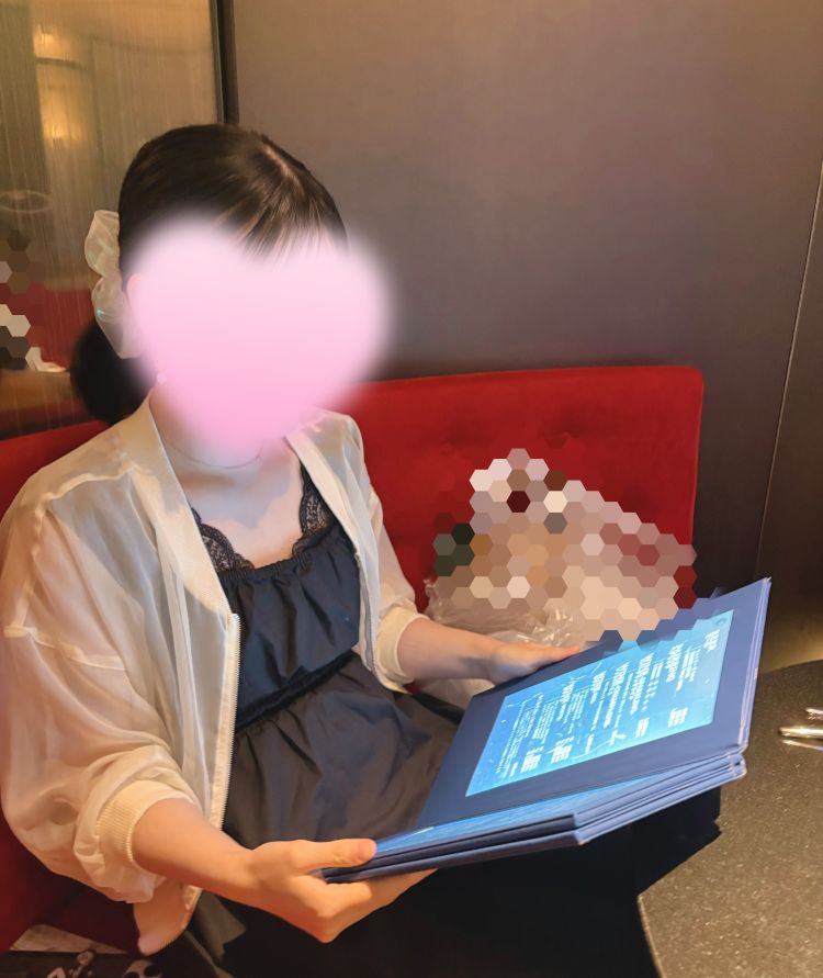 なにを読んでいるのか…🤔