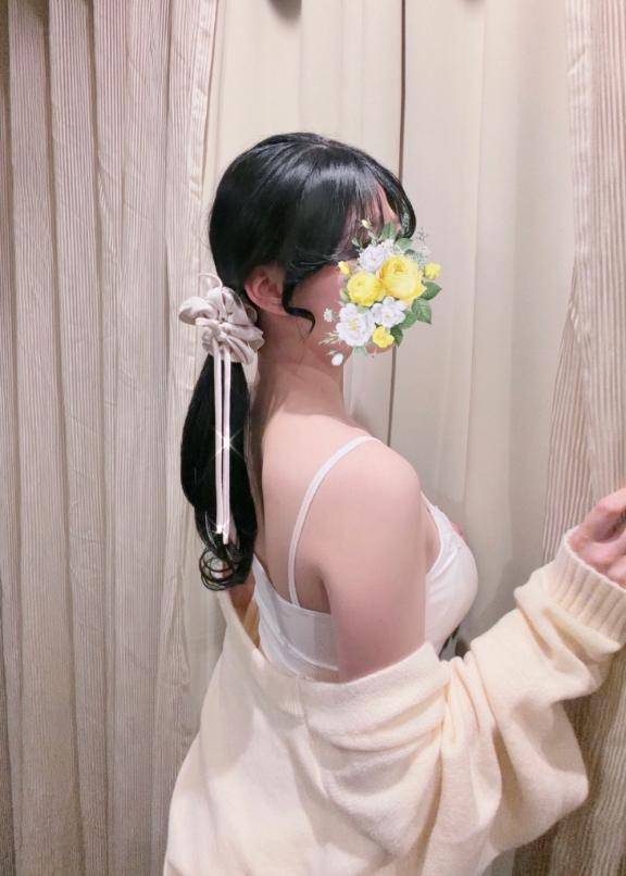 清楚×肌見せ。