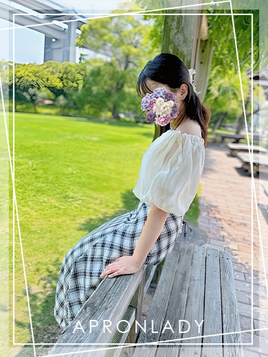 いく（エプロンレディー）