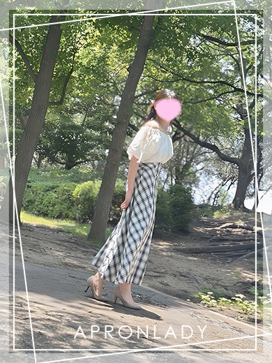 いく（エプロンレディー）