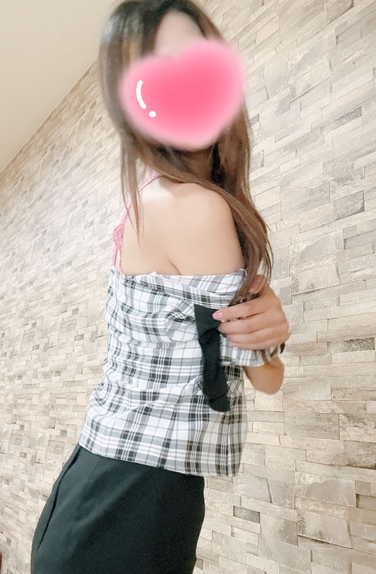 明日出勤しまーす🩷
