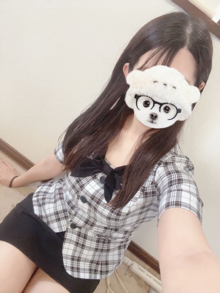 👗出勤しました🌸FCLUBはいつもミニスカ気分🩷