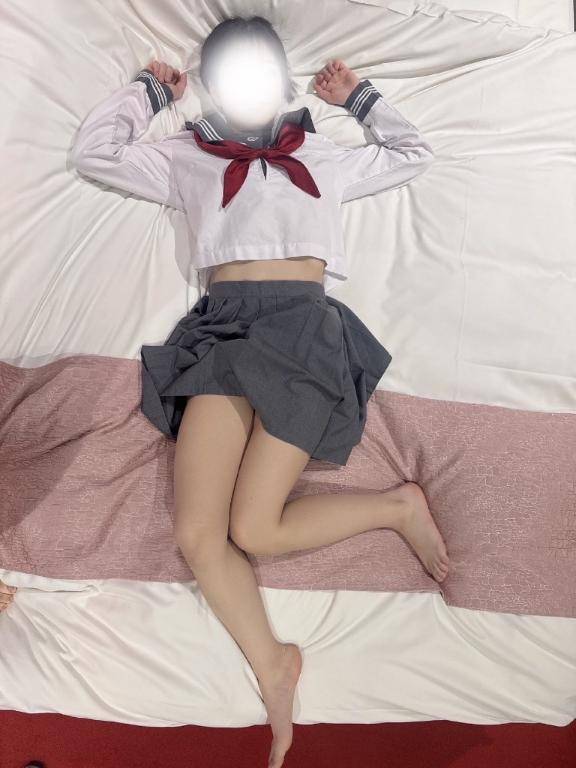 セーラー服を脱がせないで