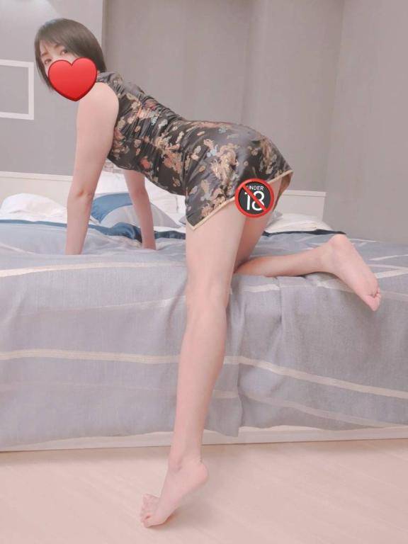 短すぎて丸見え////