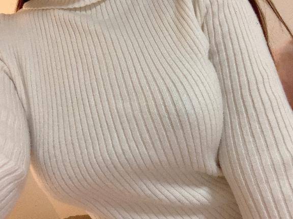 ノーブラニットです?