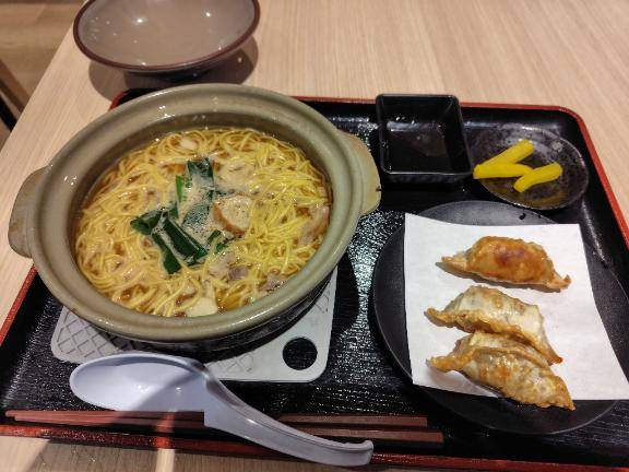 初の鍋焼きラーメン?