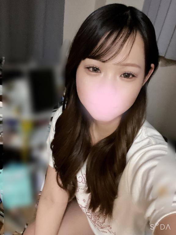 新人るな-デリヘルコース-（フォルトゥナ-Fortuna-）