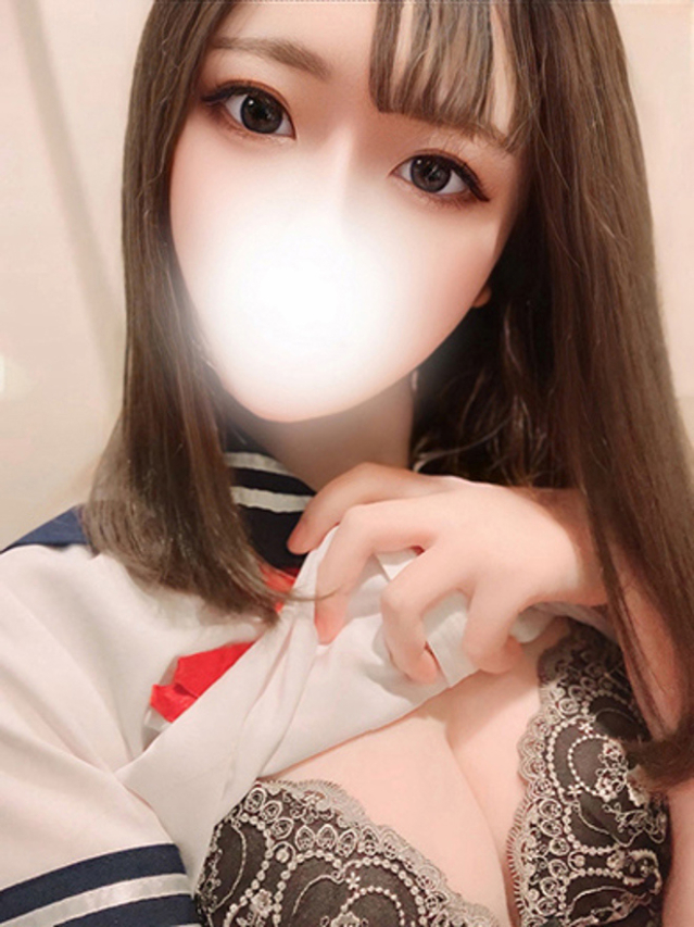 新人ひとみ-デリヘルコース-（フォルトゥナ-Fortuna-）