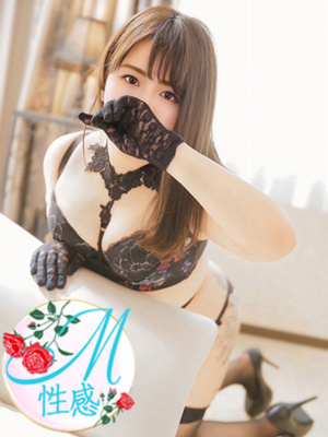 （フォルトゥナ-Fortuna-）小柄な身体に秘めたFカップの美爆乳、思わず見惚れる艶やかな唇♡