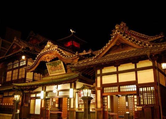 ネオン街の魔法🤍