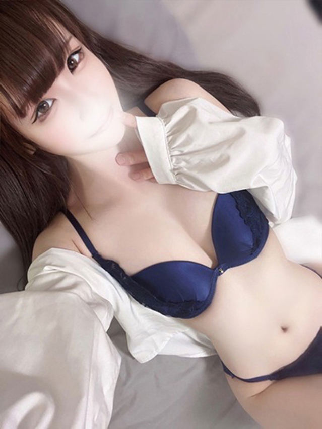 まりな（GLOSS MATSUYAMA）