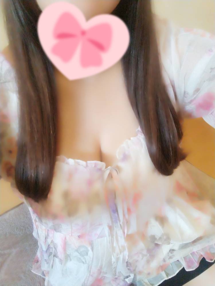 服に着替えて受付開始❣️