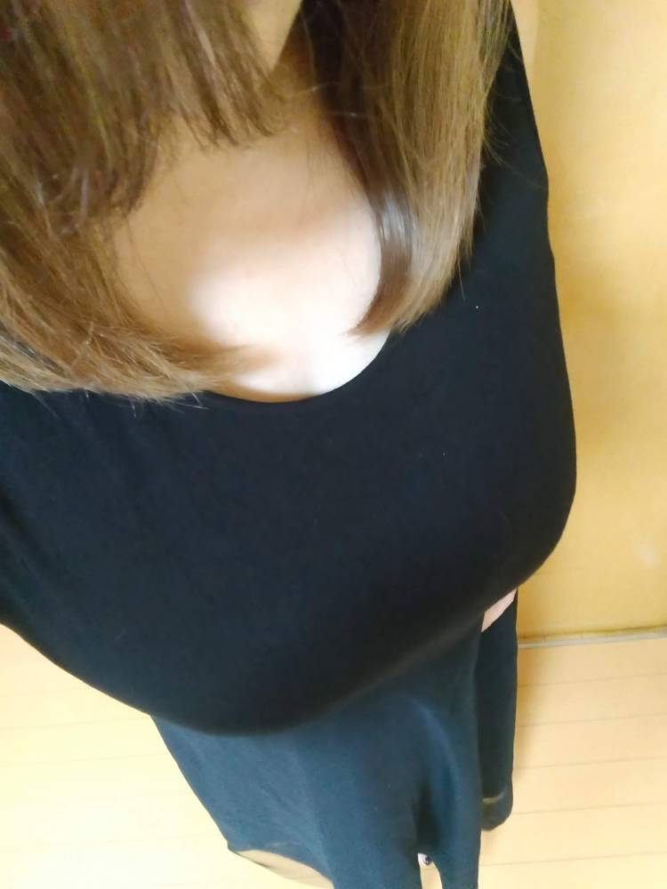 本日１６時より出勤します🍀✨