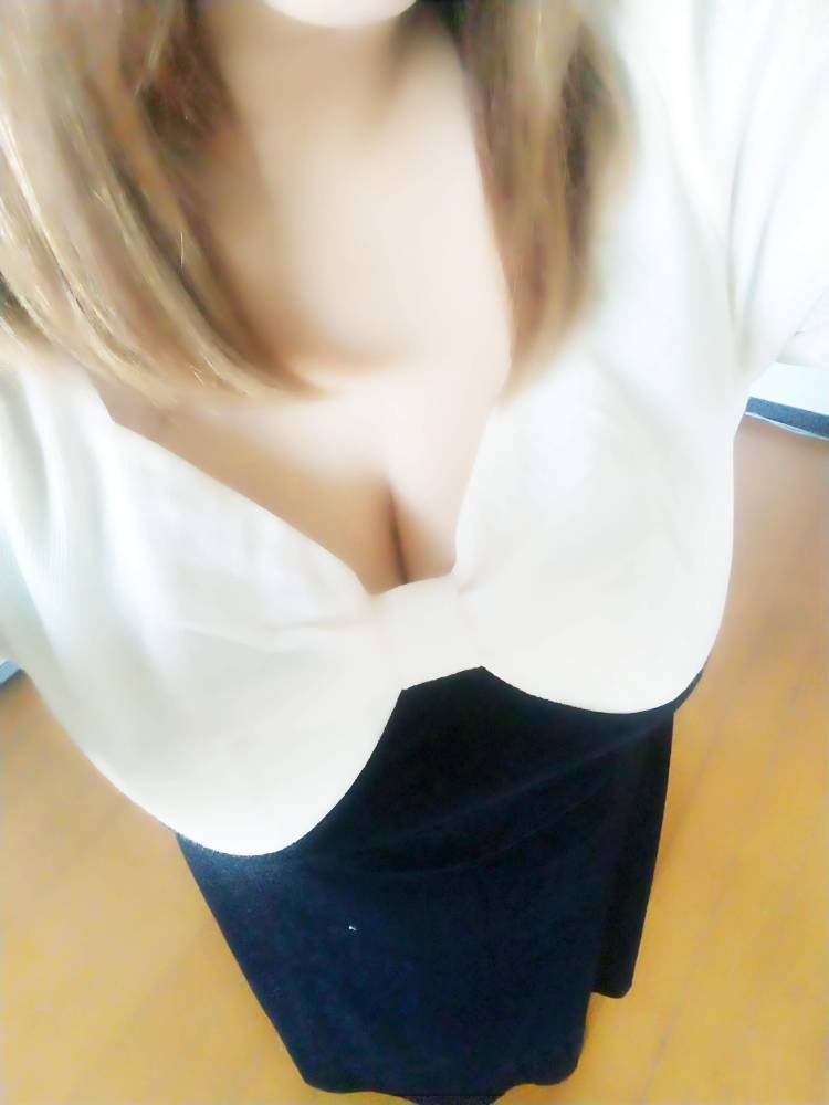 服に着替えて︎💗受付START✨✨