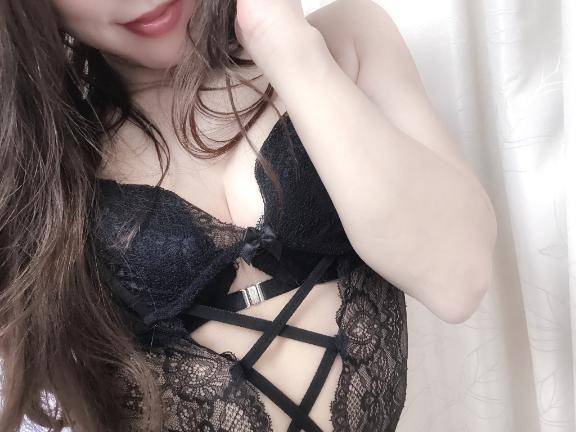 りりか★人妻KISS★