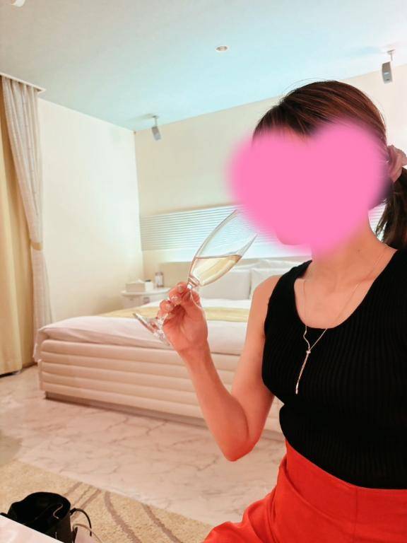 ひかる★人妻KISS★