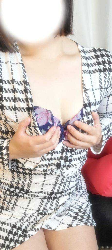 わかな★人妻KISS★