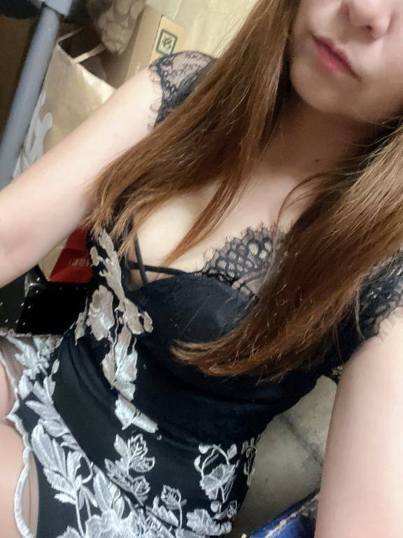 あやか★人妻KISS★