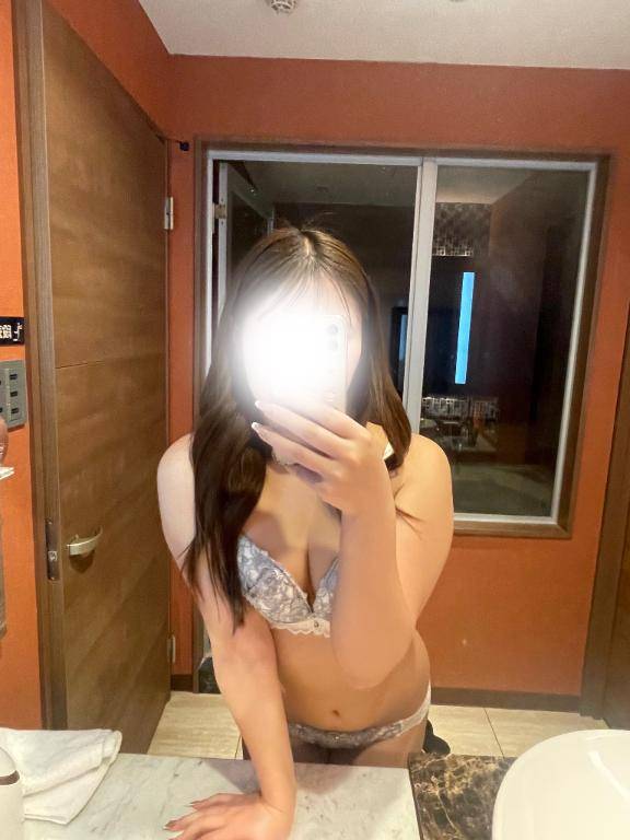 さゆり★人妻KISS★