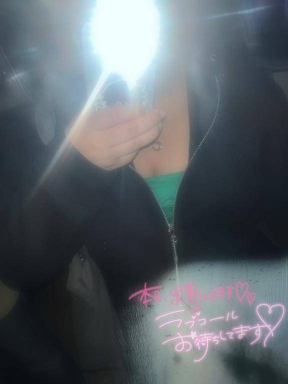 業界未経験激カワ奥様ふゆ（人妻パラダイス）