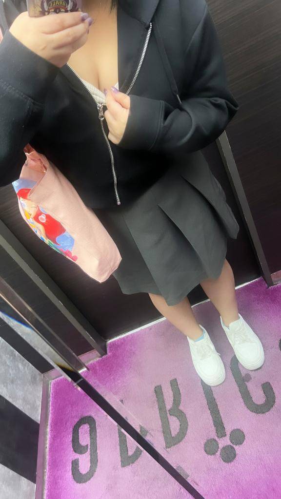 業界未経験激カワ奥様ふゆ(人妻パラダイス)