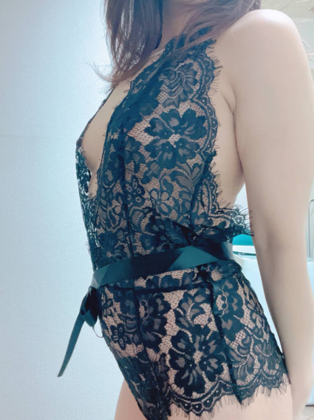 業界未経験ななせ（人妻パラダイス）